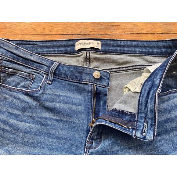 ABERCROMBIE & FITCH 'The Super Skinny Mid Rise' Distressed Jeans sz 12w/31 - Picture 4 of 12